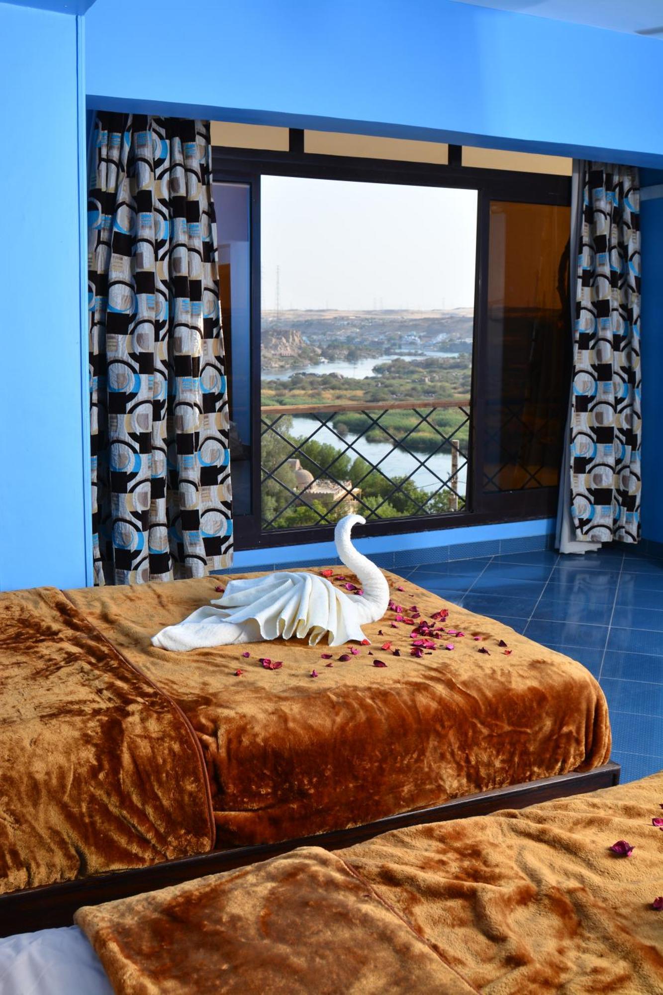 Aswan Nile Palace Extérieur photo